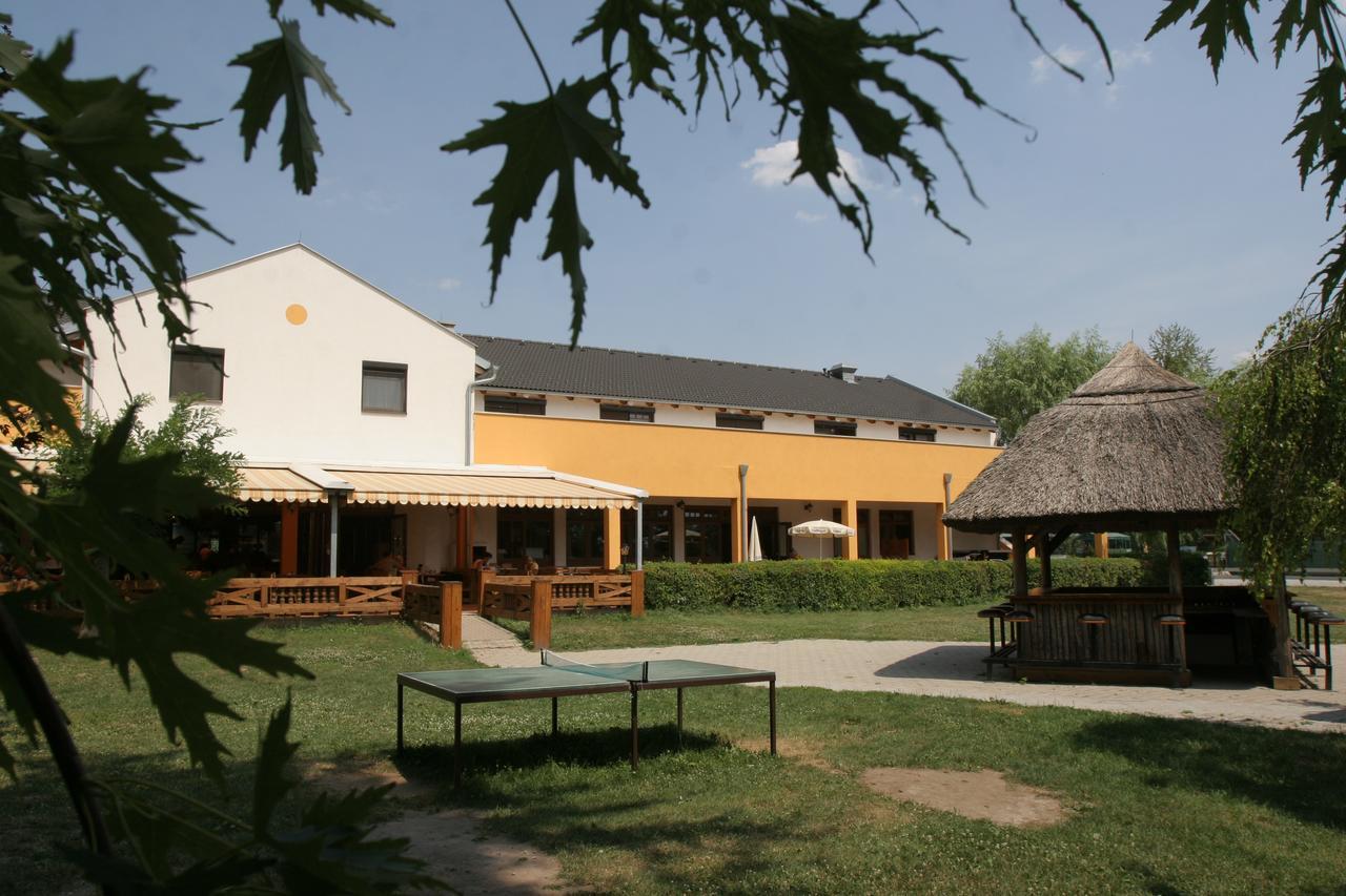 Georgshof Hotel Podersdorf am See Luaran gambar